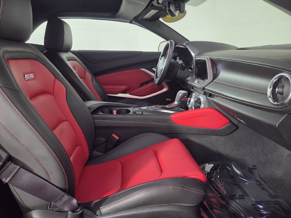 Used 2017 Chevrolet Camaro SS RWD image 29