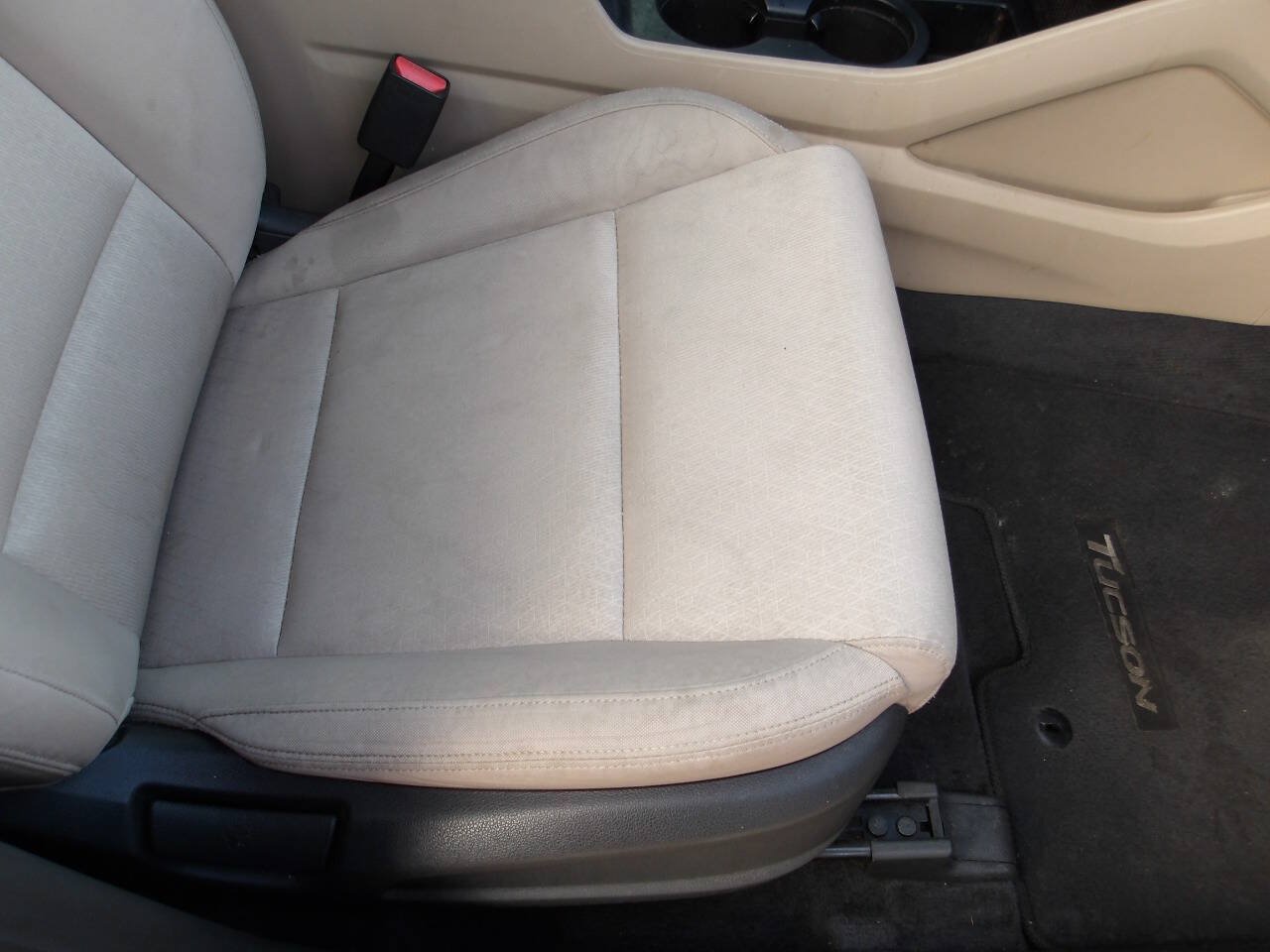 Used 2016 Hyundai Tucson SE w/ Option Group 02 FWD image 19