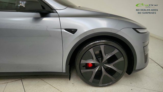 Used 2026 Tesla Model Y Performance AWD/4WD image 21