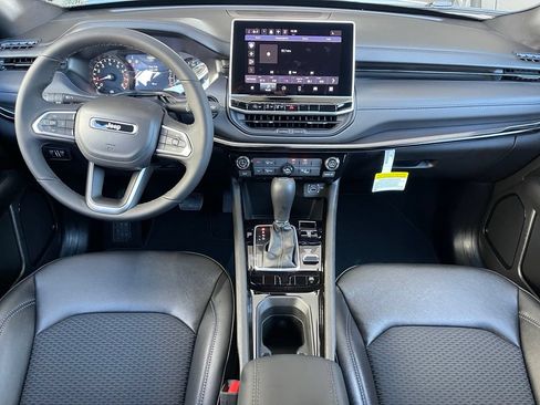 New 2026 Jeep Compass Latitude AWD/4WD image 11
