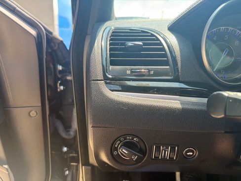 Used 2021 Chrysler 300 S RWD image 21