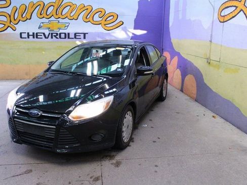 Used 2013 Ford Focus SE w/ Super Fuel Economy (SFE) Pkg image 4