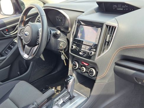 Used 2023 Subaru Crosstrek 2.0i Premium AWD/4WD image 5
