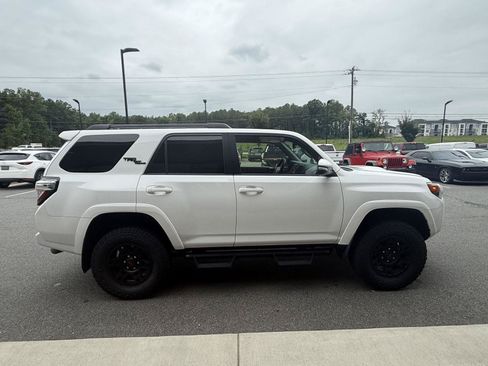 Used 2021 Toyota 4Runner TRD Off-Road Premium AWD/4WD image 6