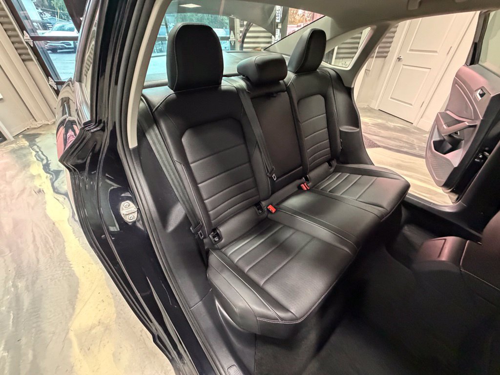 Used 2024 Volkswagen Jetta SE FWD image 5