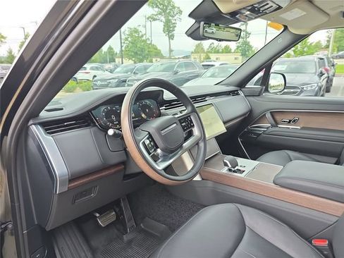 Used 2025 Land Rover Range Rover Autobiography AWD/4WD image 23