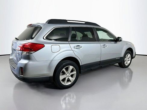 Used 2013 Subaru Outback 2.5i Premium AWD/4WD image 7