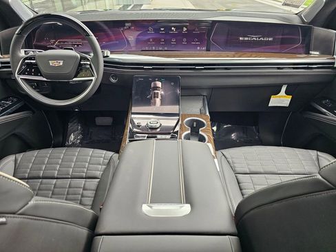 New 2026 Cadillac Escalade Platinum Sport AWD/4WD image 20