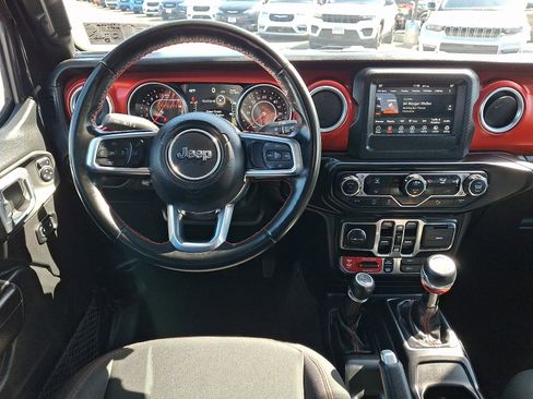 Used 2021 Jeep Gladiator Rubicon w/ LED Lighting Group AWD/4WD image 11