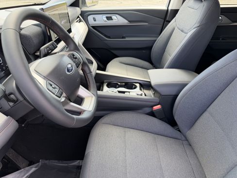 New 2026 Ford Explorer Active AWD/4WD image 10