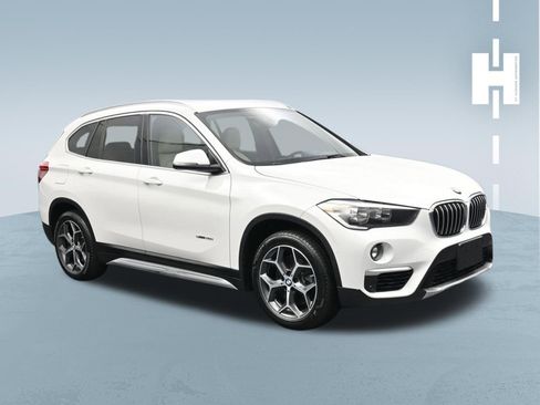 Used 2017 BMW X1 sDrive28i FWD image 1