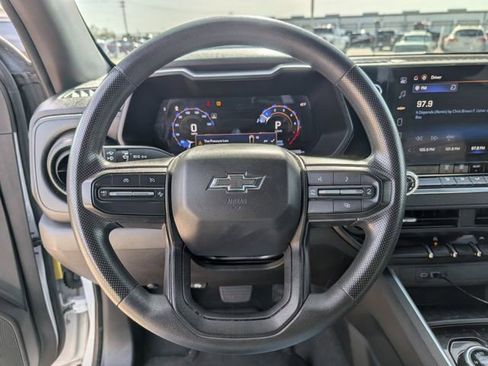 Certified 2024 Chevrolet Colorado Trail Boss w/ Technology Package AWD/4WD image 14