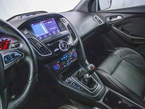 Used 2017 Ford Focus ST w/ Equipment Group 402A image 51