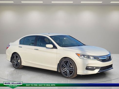 Used 2017 Honda Accord Sport image 1