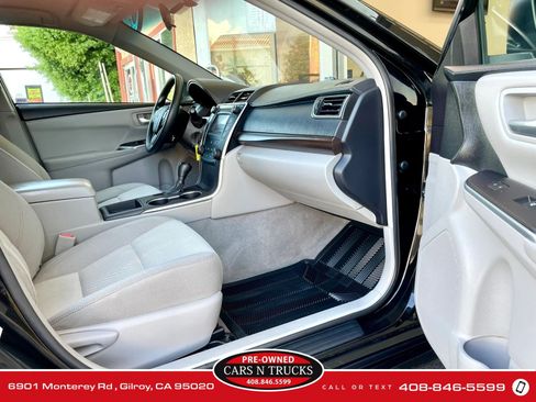 Used 2016 Toyota Camry LE FWD image 19