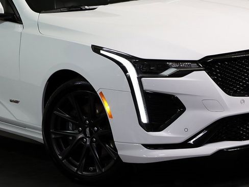 Used 2023 Cadillac CT4 V w/ Navigation Package image 8