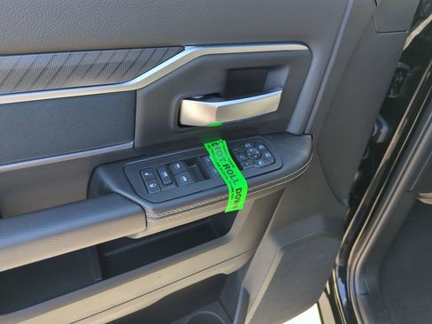 New 2026 RAM 2500 Big Horn AWD/4WD image 19