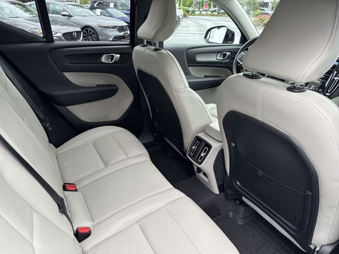 Used 2021 Volvo XC40 T5 Inscription w/ Advanced Package AWD/4WD image 13
