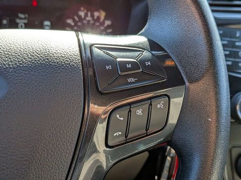 Used 2018 Ford Explorer FWD image 13