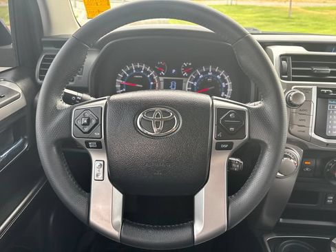Used 2016 Toyota 4Runner SR5 Premium AWD/4WD image 14