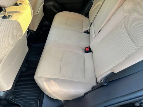 Used 2021 Toyota RAV4 LE FWD image 15