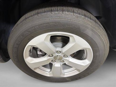 Used 2021 Jeep Compass Latitude FWD image 19