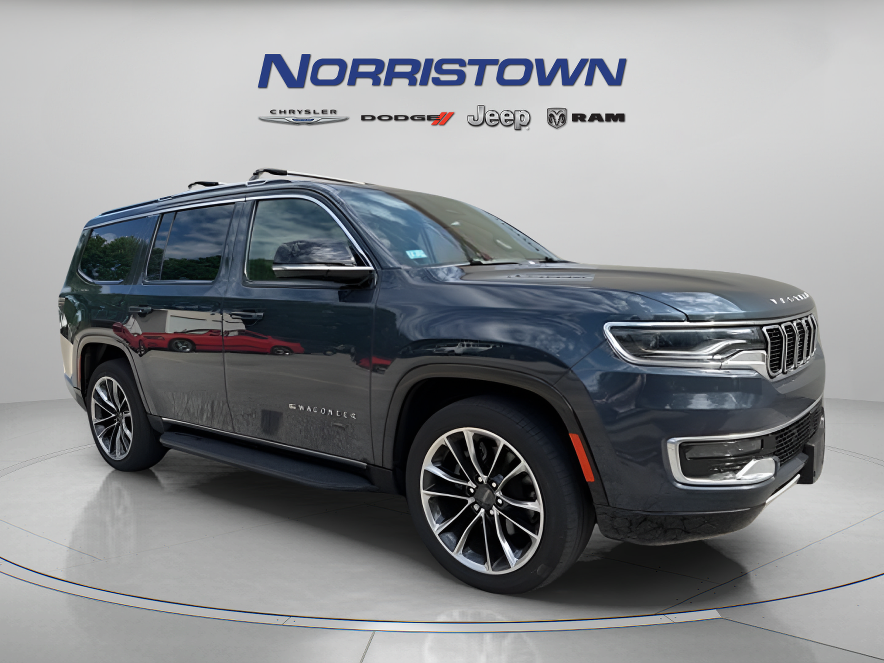 Used 2023 Jeep Wagoneer Series II w/ Premium Group I AWD/4WD image 1