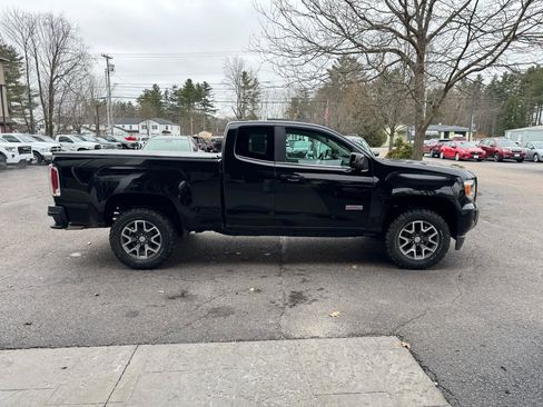 Used 2015 GMC Canyon SLE w/ All-Terrain Package AWD/4WD image 6
