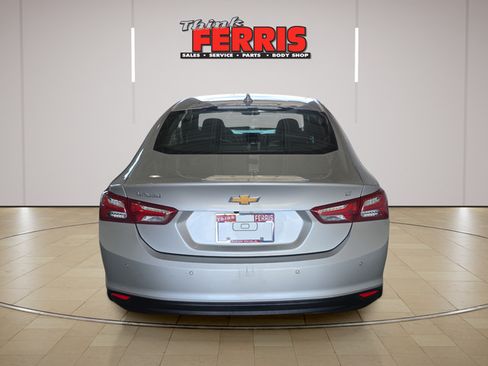 Used 2020 Chevrolet Malibu LT FWD image 4