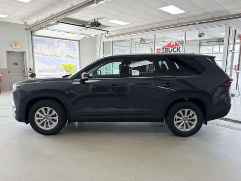 New 2026 Toyota Grand Highlander XLE AWD/4WD image 5