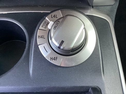 Used 2023 Toyota 4Runner Limited AWD/4WD image 31