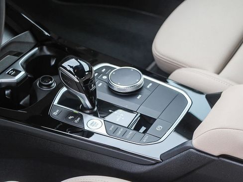 Used 2023 BMW 228i Gran Coupe w/ Convenience Package FWD image 18