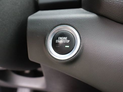 Used 2018 GMC Terrain SLE w/ Driver Convenience Package FWD image 18