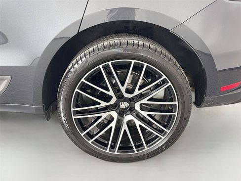 Certified 2026 Porsche Macan Turbo AWD/4WD image 12