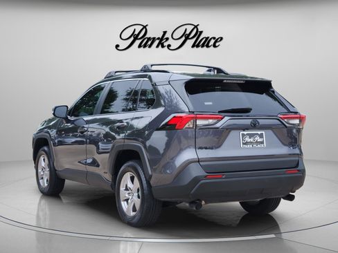 Used 2025 Toyota RAV4 XLE AWD/4WD image 3