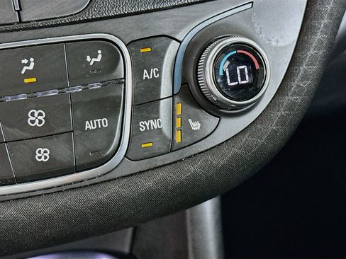 Used 2024 Chevrolet Malibu LT FWD image 25