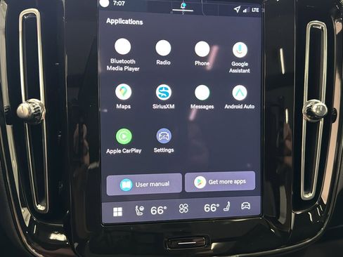 Used 2026 Volvo XC40 B5 Ultra w/ Protection Package Premier image 17