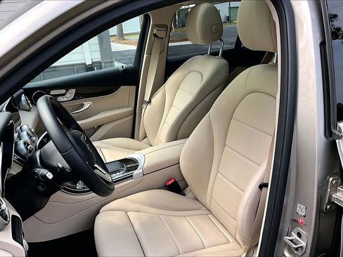 Used 2022 Mercedes-Benz GLC 300 image 8