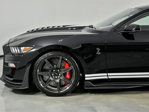 Used 2020 Ford Mustang Shelby GT500 w/ Carbon Fiber Track Pack image 7