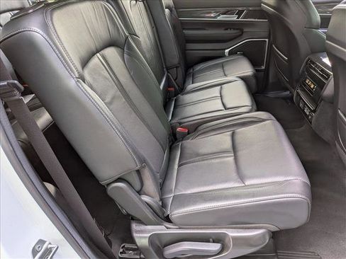 Used 2022 Jeep Wagoneer Series II w/ Premium Group I image 22