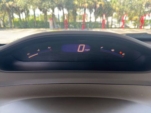 Used 2010 Honda Civic LX image 23