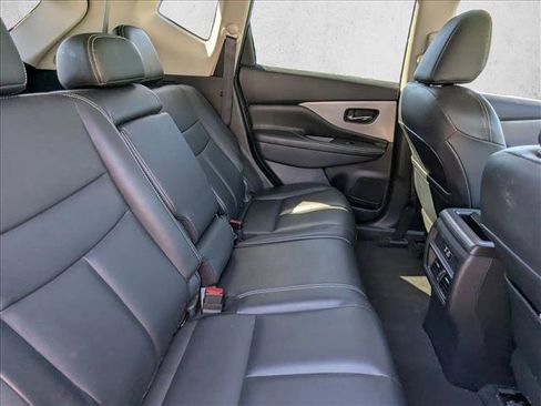 Used 2023 Nissan Murano SV image 18