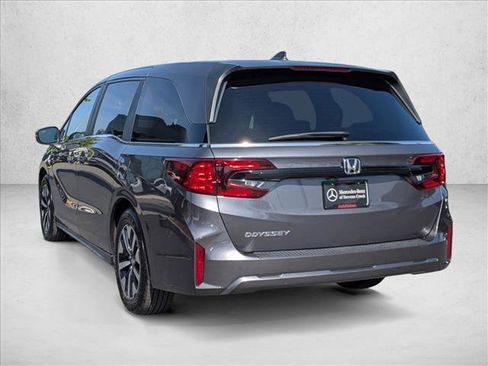 Used 2025 Honda Odyssey EX-L image 8