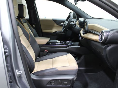 New 2026 Chevrolet Equinox ACTIV w/ Convenience Package III image 29