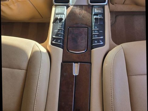 Used 2011 Porsche Panamera image 18