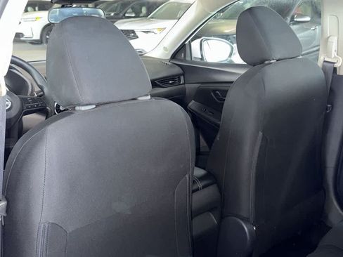 Used 2025 Nissan Sentra S FWD image 23