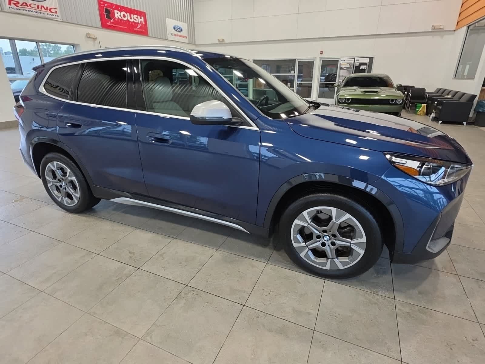 Used 2023 BMW X1 xDrive28i w/ Convenience Package AWD/4WD image 7