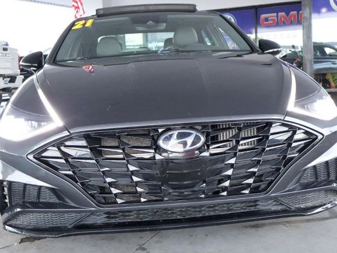 Used 2021 Hyundai Sonata SEL Plus w/ Tech Package FWD image 11