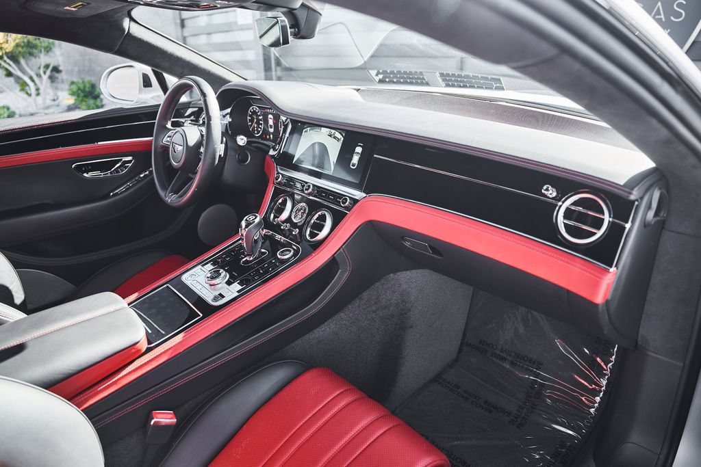 Used 2021 Bentley Continental GT AWD/4WD image 29
