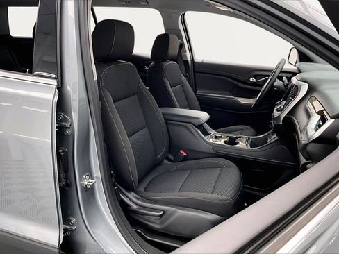 Used 2023 GMC Acadia SLE w/ Driver Convenience Package image 7